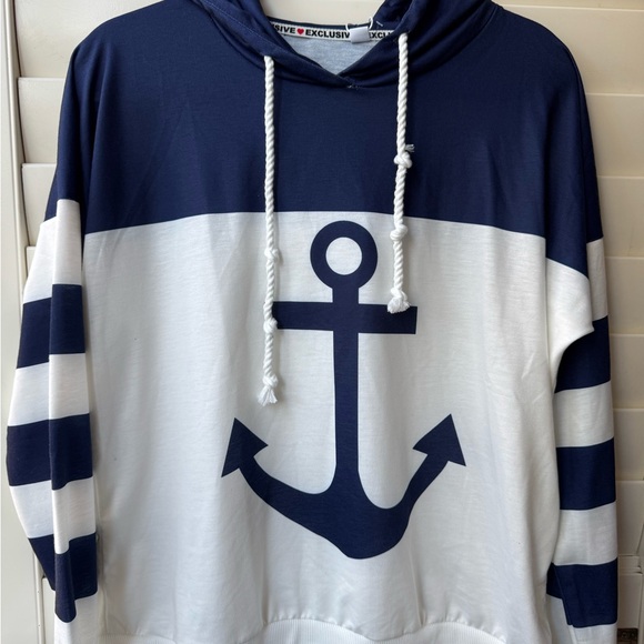 Exclusive Sweaters - ❤️ Exclusive ❤️Navy and White Anchor Sweater NWT